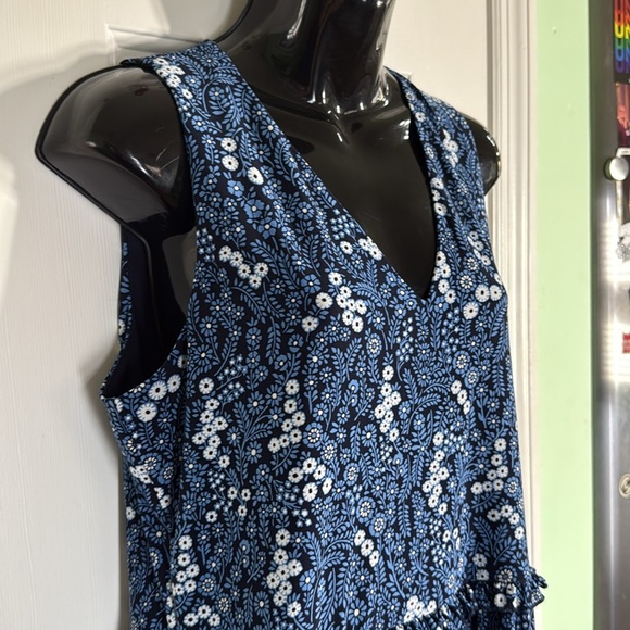 Tommy Hilfiger Blue Floral Tiered V Neck Sleeveless Dress Spring Style Size 10 - Picture 3 of 8